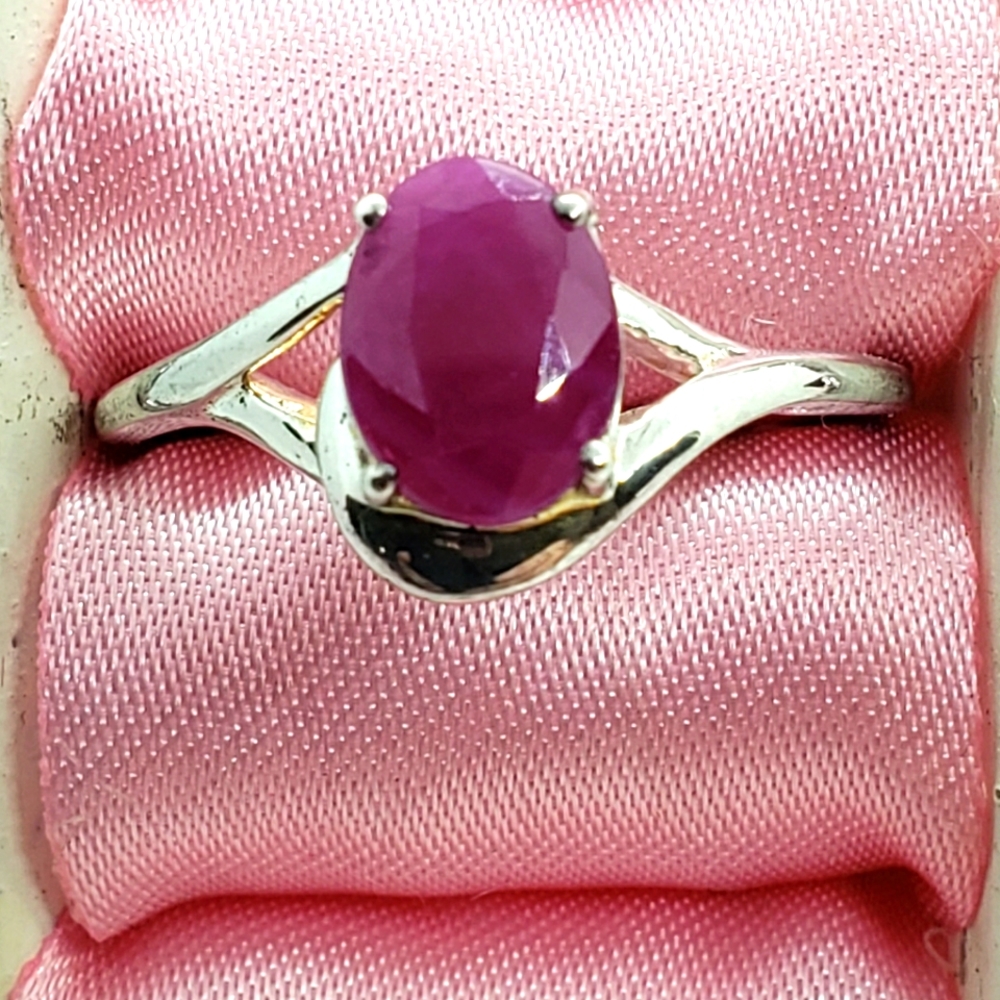 Genuine Ruby Solitare Ring. [Size 7]